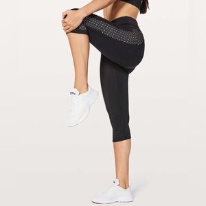 Lululemon Colour Me Quick Crop 17"